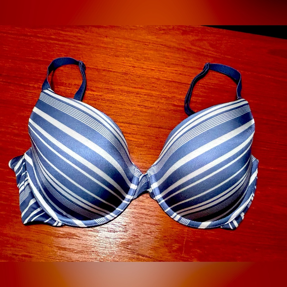 Victoria Secret 32DD